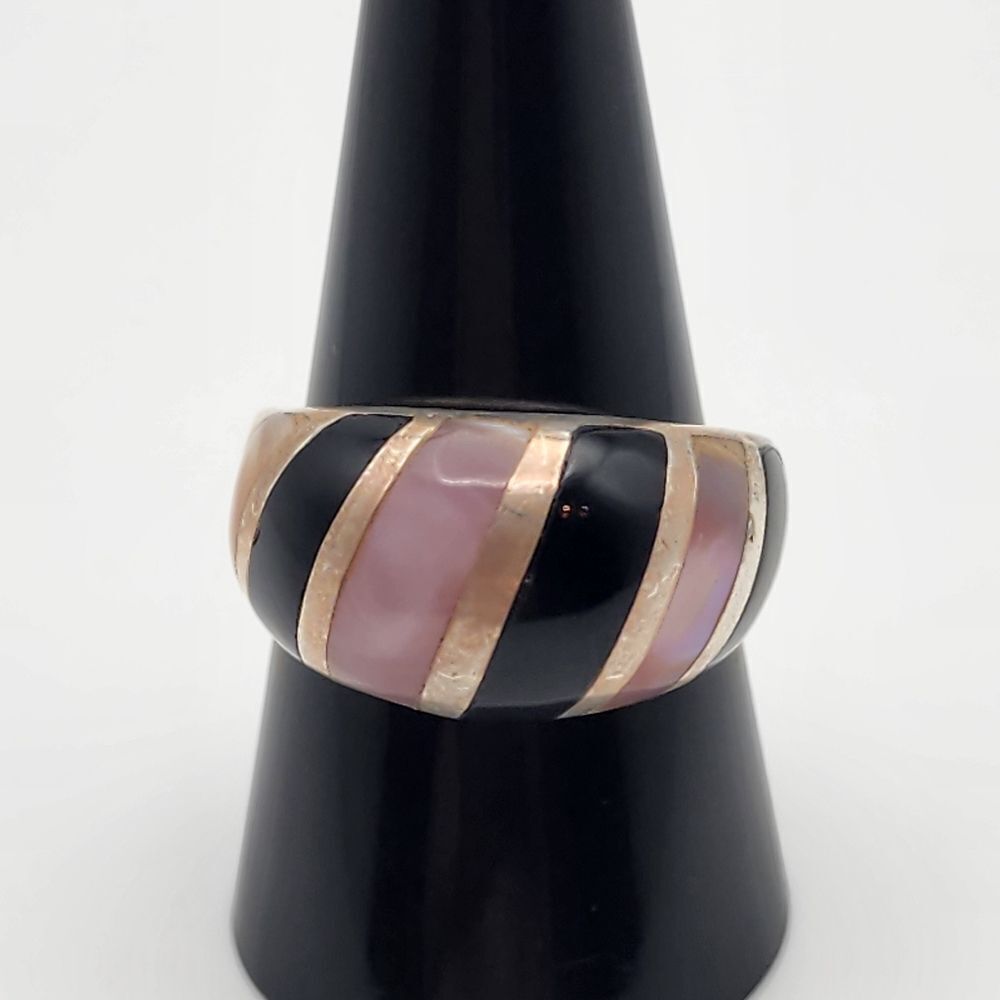 Ken Craft Sterling Silver Mother of Pearl & Onyx Inlay Ring (10)